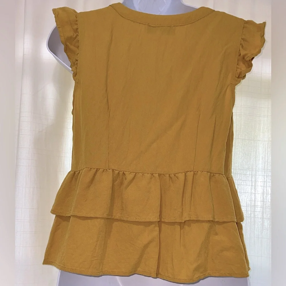 Hayden Los Angeles Womens Button-Down Tiered Ruffle Hem Top Peplum - Small - Picture 6 of 11